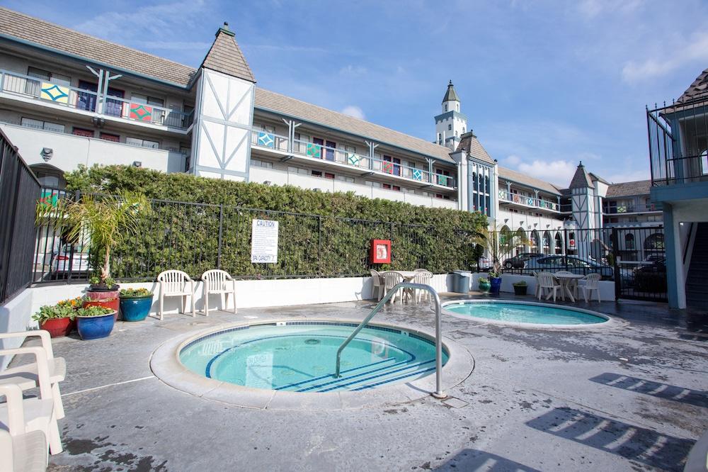 Castle Inn And Suites Anaheim Kültér fotó