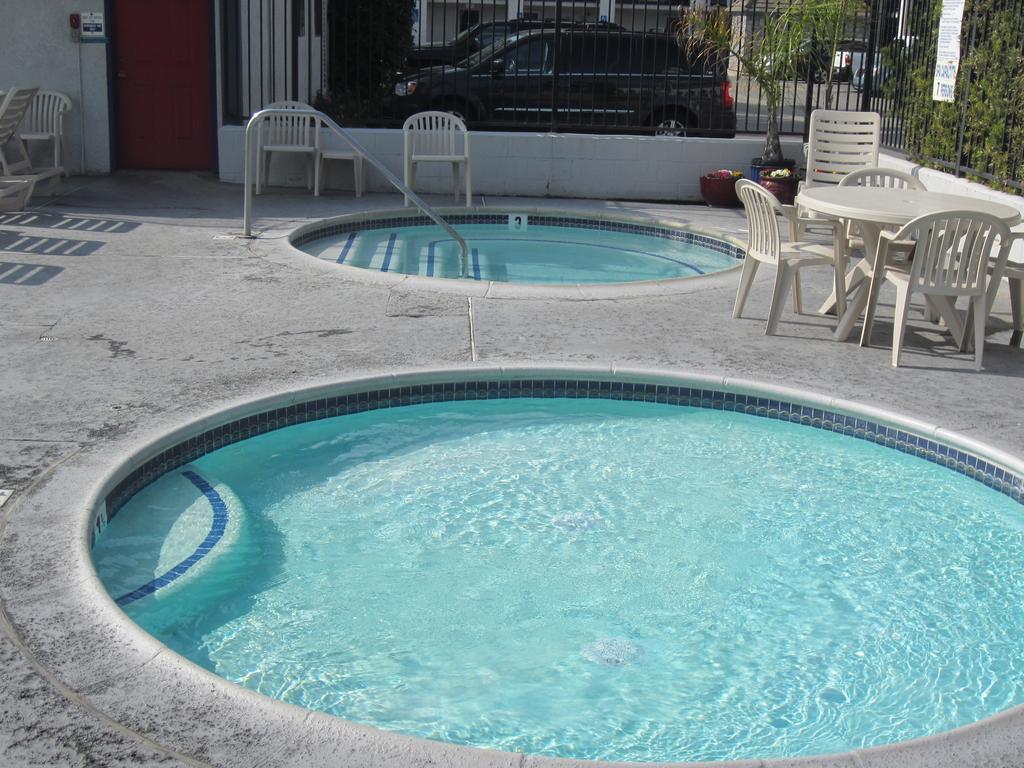 Castle Inn And Suites Anaheim Kültér fotó