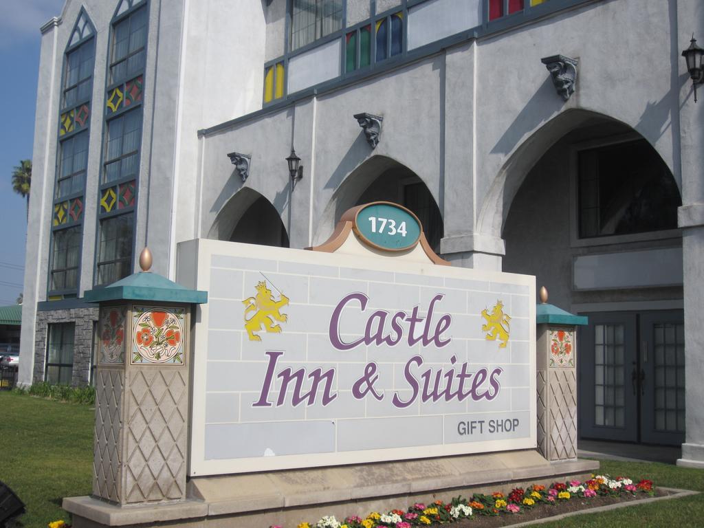 Castle Inn And Suites Anaheim Kültér fotó